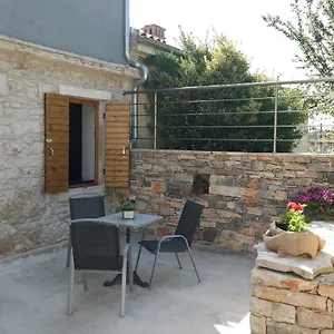 Hedona , Pula Kroatien
